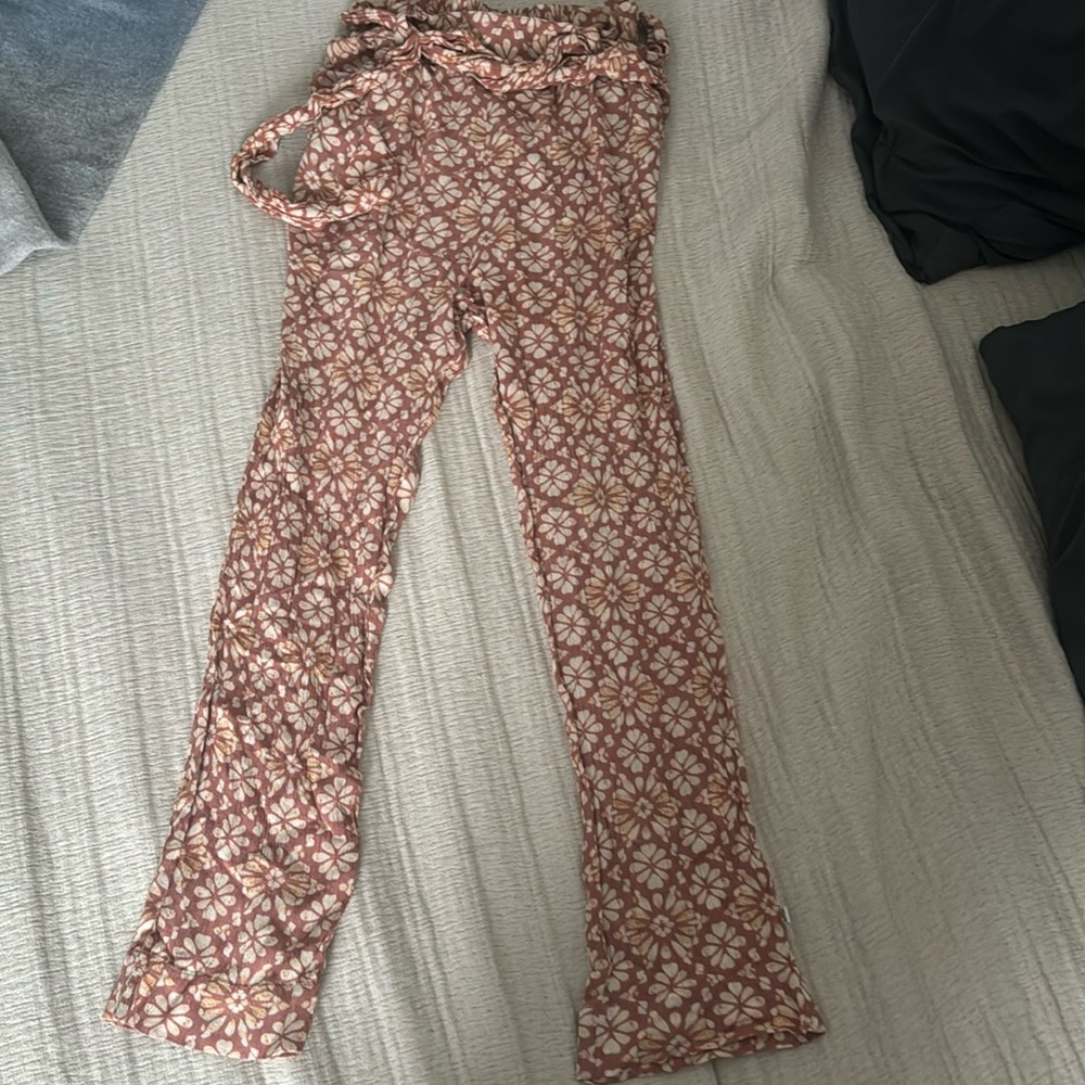 Sisstrevolution flowy flower pants